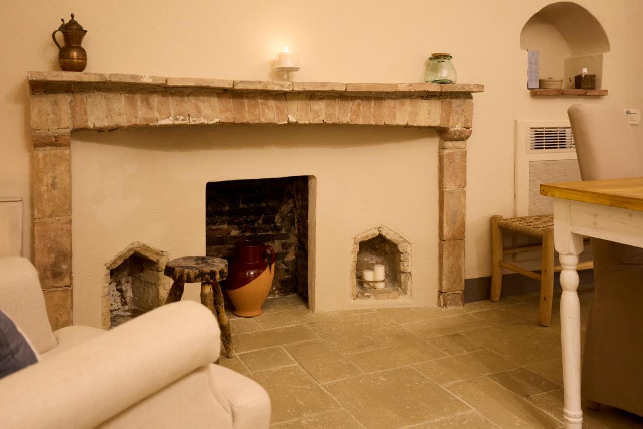 Borgo San Gaetano Bed & Breakfast แบร์นัลดา ภายนอก รูปภาพ